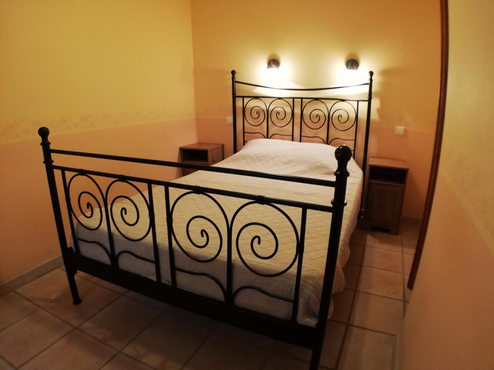 Gites Domaine De La Barnerie Saint Alban Auriolles Room photo